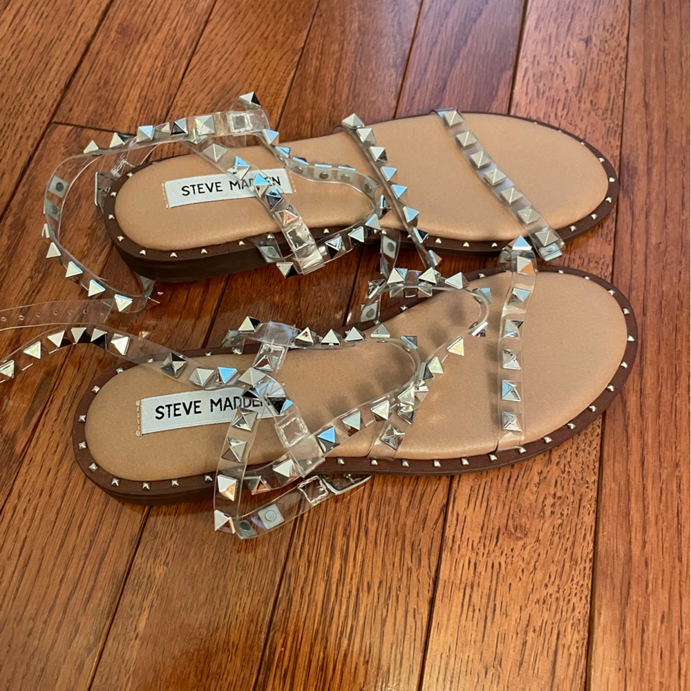 Steve Madden Travel Studded Sandals NWOT